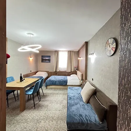 R2 Kop Konaci 아파트 *